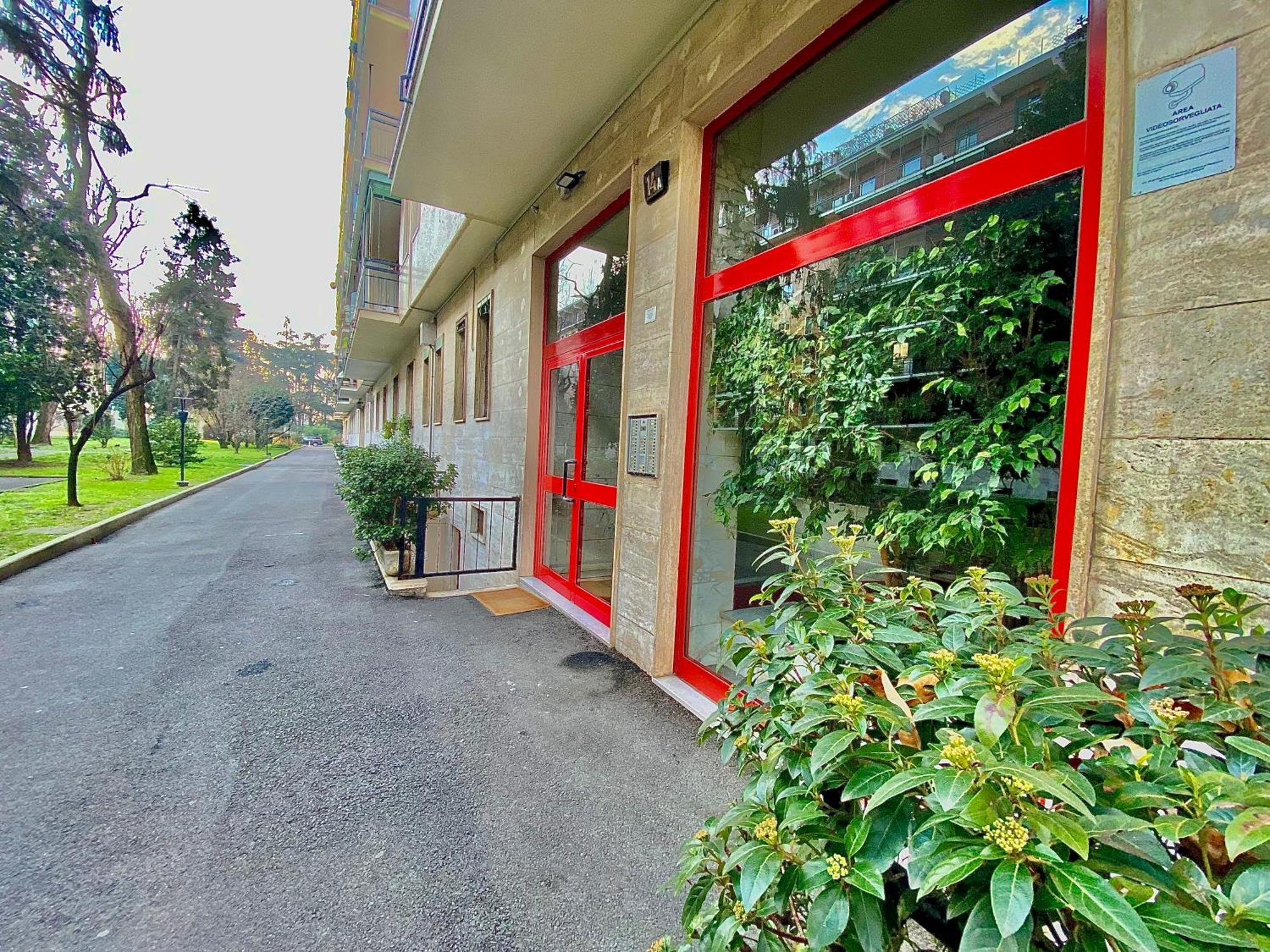Famagosta Home, Navigli Style, Accanto A Metropolitana M2 Verde, Confortevole E Spazioso Per Gruppi O Famiglie * Mailand